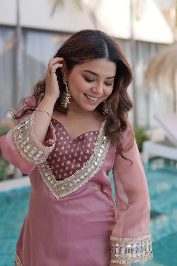 Sheesh_Blush_Zariya_Palazzo_Suit