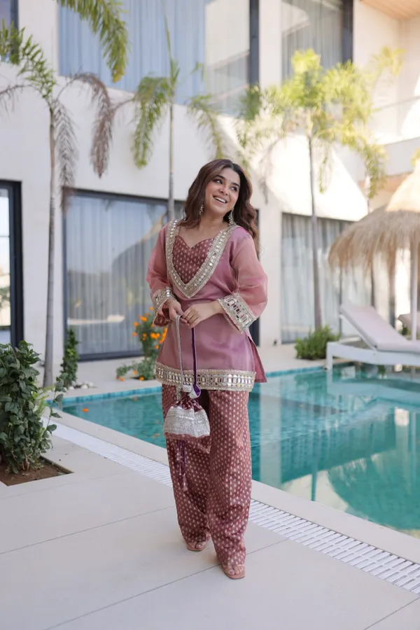 Sheesh_Blush_Zariya_Palazzo_Suit