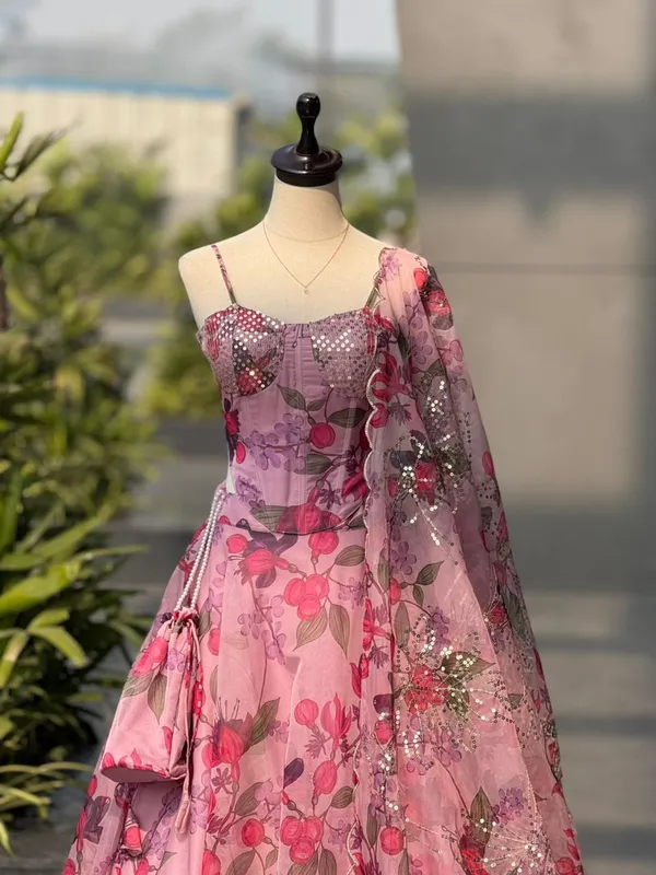 Sheesh_Floral_Printed_Crunchy_Fabric_Lehenga_Choli_Set_with_Embroidered_Dupatta