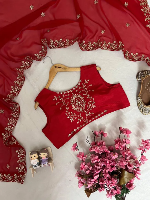 Sheesh_Gulnaar_Royale_Embroidered_Suit_Set