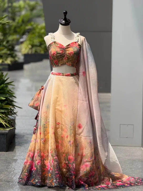 Sheesh_Kesar_Haldi_Celebration_Lehenga