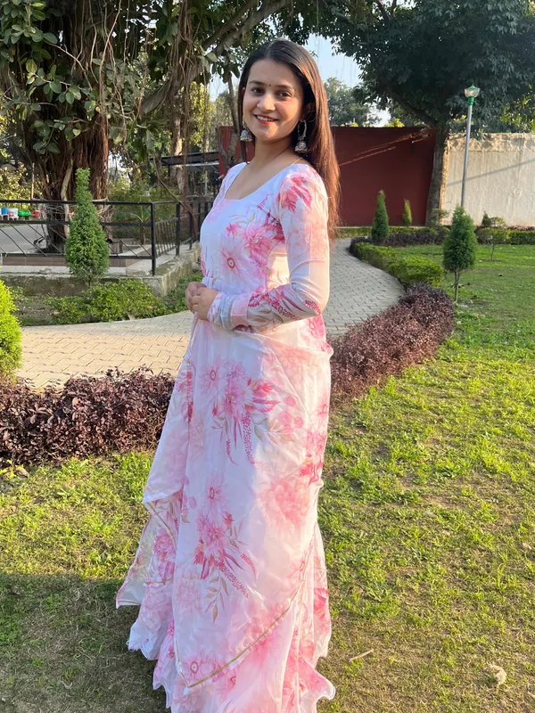 Sheesh_Meher-e-Gul_Anarkali_Set
