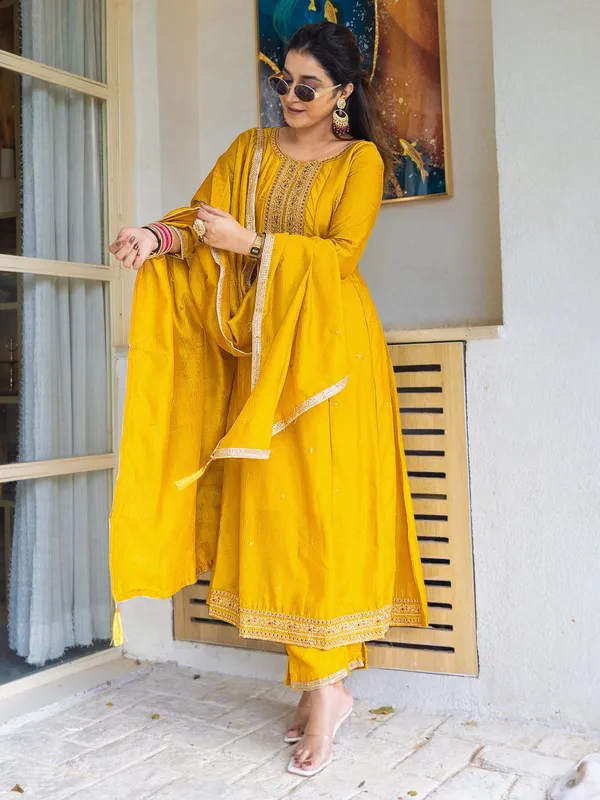 Sheesh_Nazakat_Festive_Kurta_Ensemble