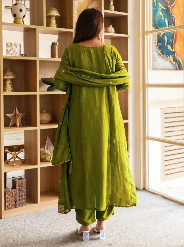 Sheesh_Nazakat_Festive_Kurta_Ensemble