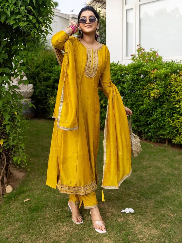 Sheesh_Nazakat_Festive_Kurta_Ensemble