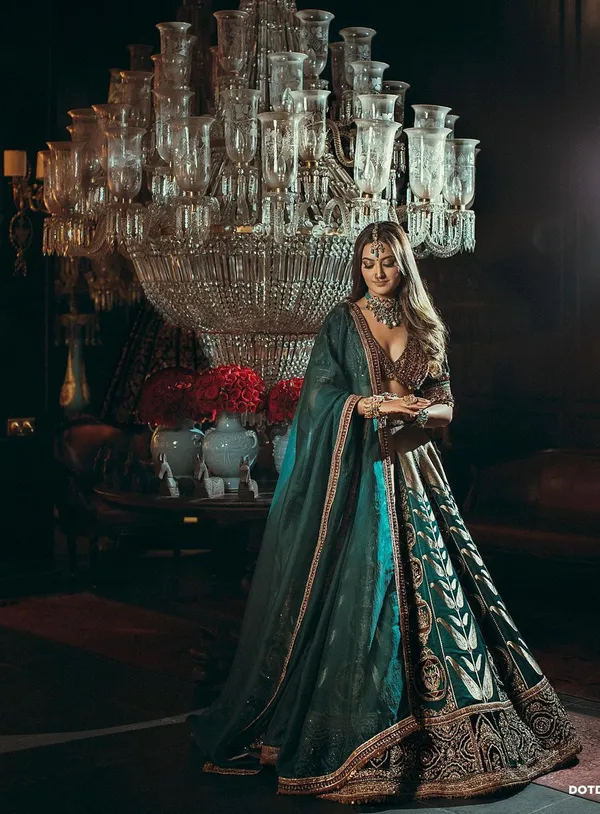 Sheesh_Regal_Emerald_Zari_Bridal_Lehenga_Set