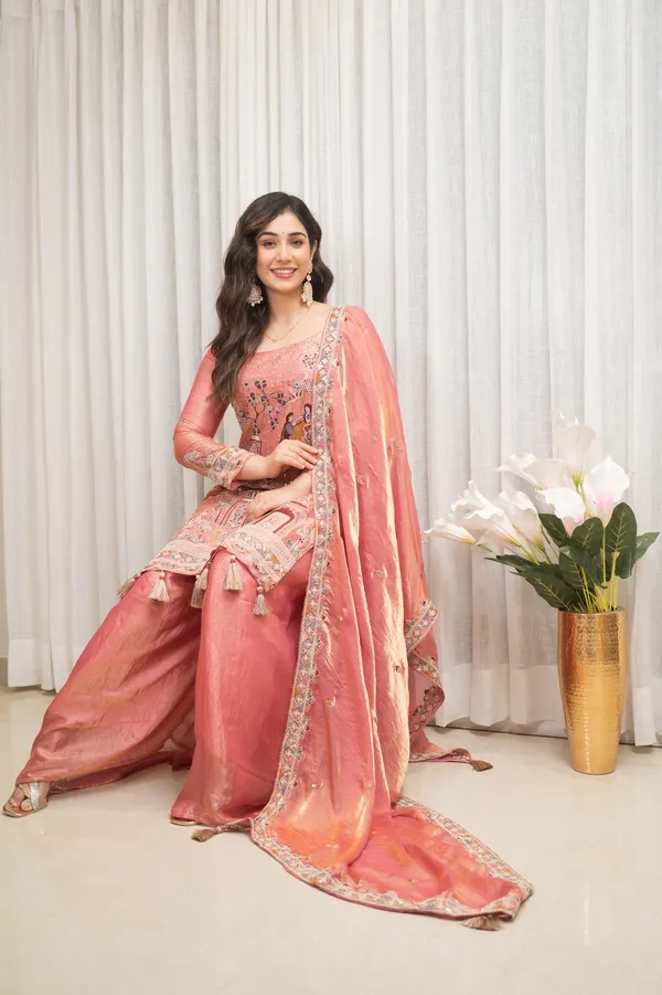 Sheesh_Rose_Gold_Crush_Silk_Embroidered_Kurta_Palazzo_Set_with_Dupatta