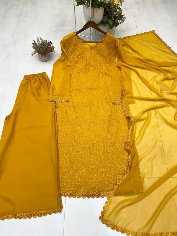 Sheesh_Timeless_Glow_Ethnic_Wear