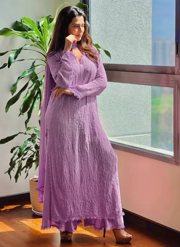 Sheesh_Timeless_Glow_Ethnic_Wear