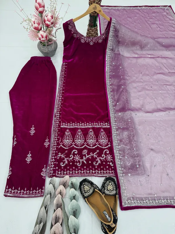 Sheesh_Velvet_Royale_Suit_Set