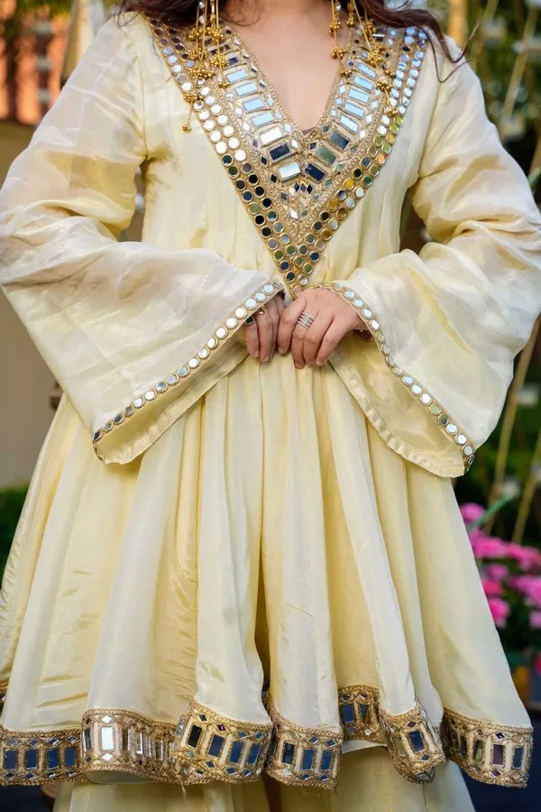 VORY_SHEESHMAHAL_SHARARA_SET