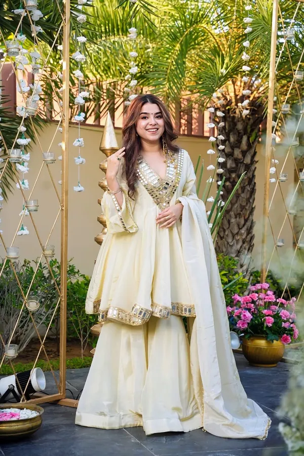 VORY_SHEESHMAHAL_SHARARA_SET