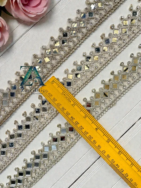 GOLD_Mirror_Embroidered_Lace(1.5_INCH)