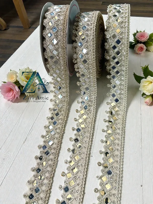 GOLD_Mirror_Embroidered_Lace(1.5_INCH)