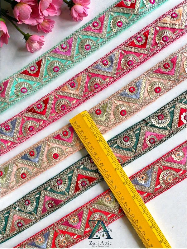 Embroidere_Fabric_Lace-Multicolour