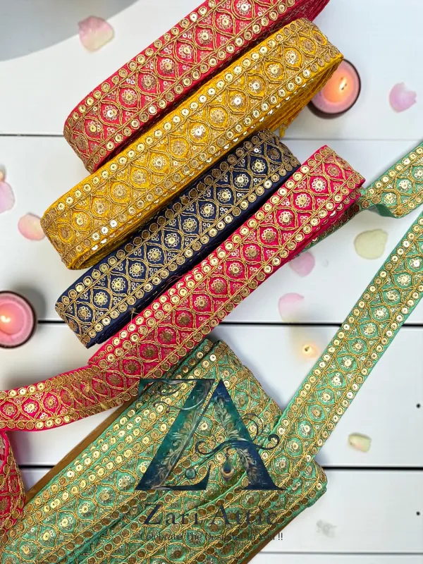 Elegant_Zari-Gold_Embroidered_Sari_Fabric_Lace_-_1.5_Inch