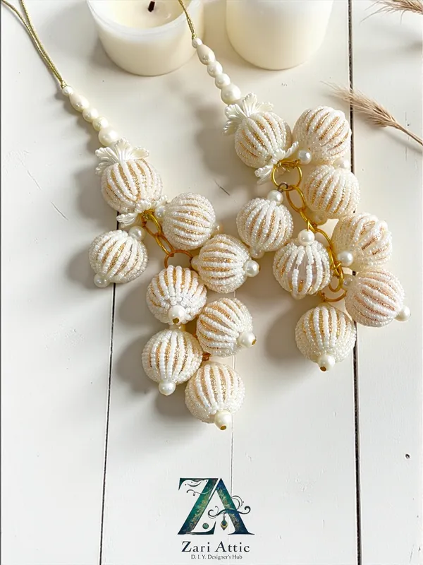 Handmade_Matka_Latkan-White