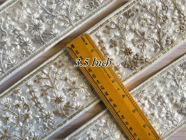 White_Embroidered_Fabric_Lace_(3.5_Inch)