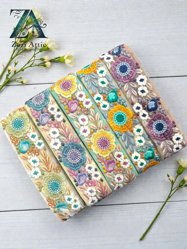 Premium_Flower_Lace-Gray_On_Yellow