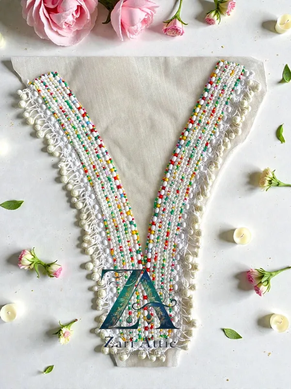 Trendy_Neckline_Patch_White-Green-27026