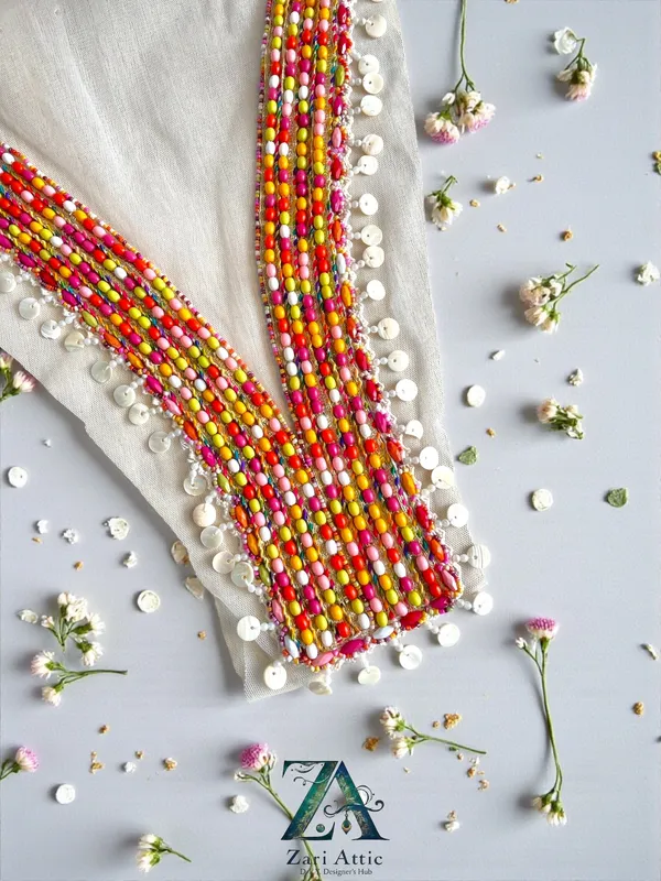 Cut-Dana_Mirror_Neckline_Patch-Red-Multicolour