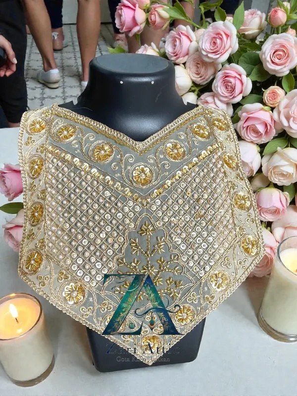 Trendy_Neckline_Patch_Gold