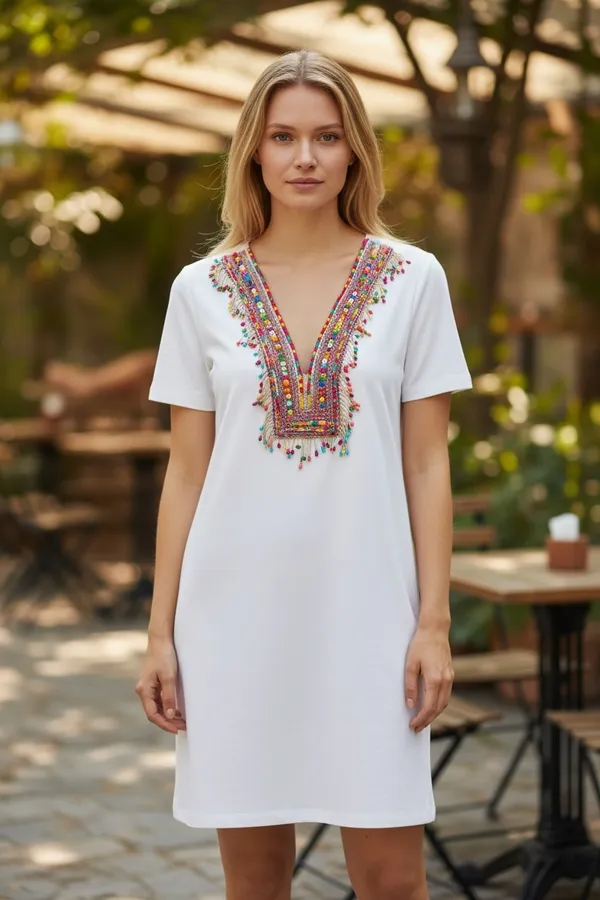 Trendy_Neckline_PatchRainbow_-2554