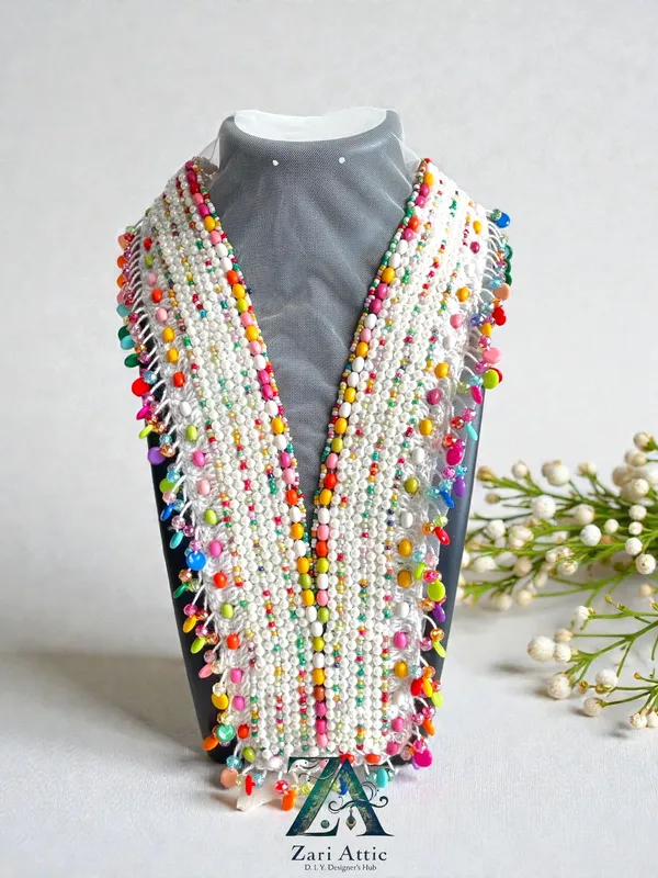 Cut-Dana_Mirror_Neckline_Patch-White-Multicolour