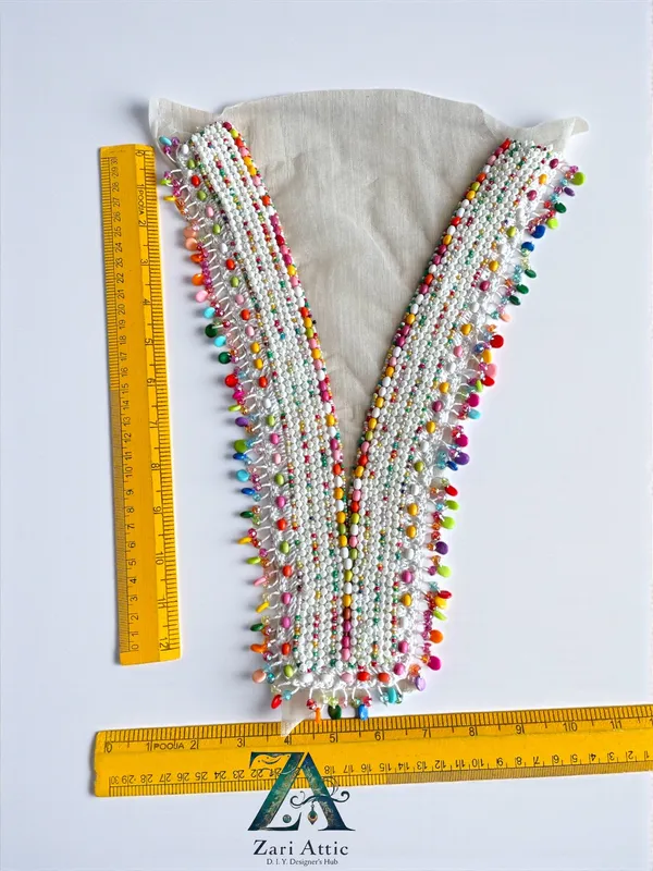Cut-Dana_Mirror_Neckline_Patch-White-Multicolour