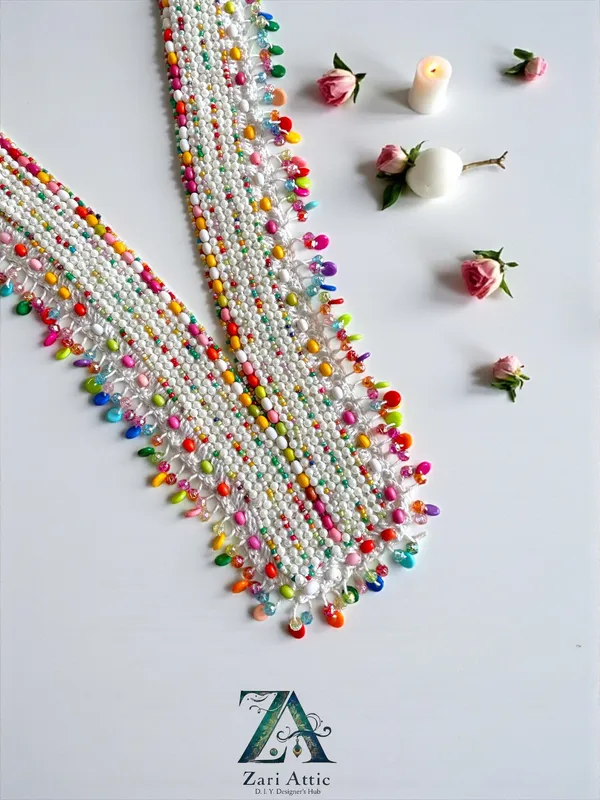 Cut-Dana_Mirror_Neckline_Patch-White-Multicolour