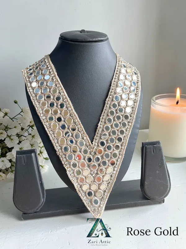 Trendy_Mirror_Neckline_Patches