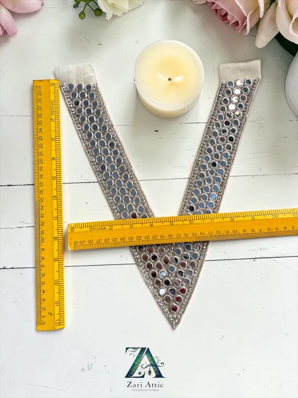 Trendy_Mirror_Neckline_Patches