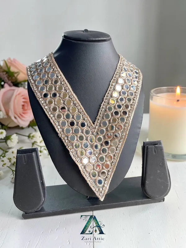 Trendy_Mirror_Neckline_Patches