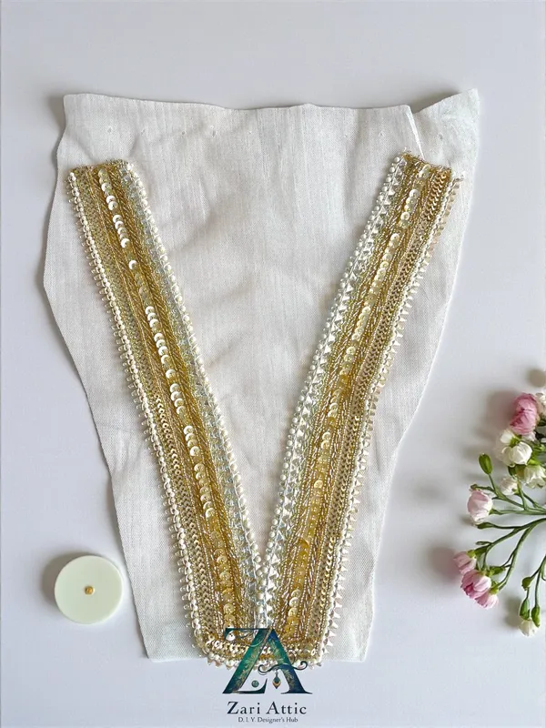 Cut-Dana_Mirror_Neckline_Patch-Gold