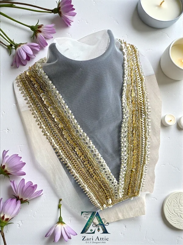 Cut-Dana_Mirror_Neckline_Patch-Gold