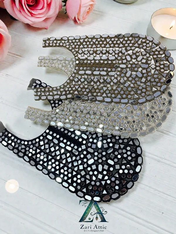 Mirror_Neckline_Patch-Gold