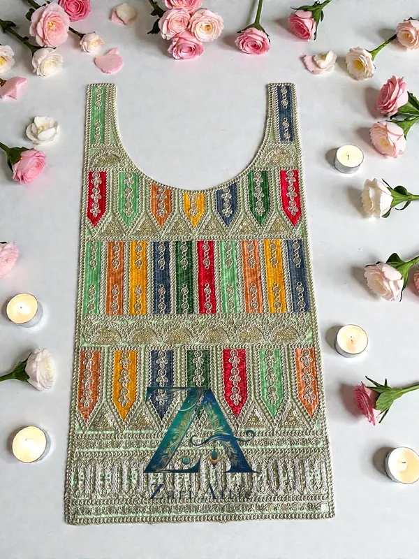 Trendy_Neckline_Patches-Green_-2555