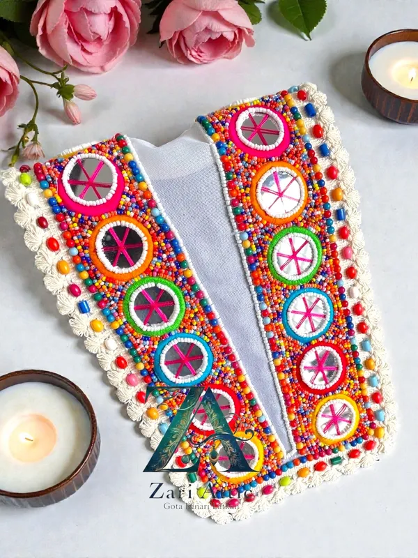 Trendy_Neckline_Patch_Rainbow