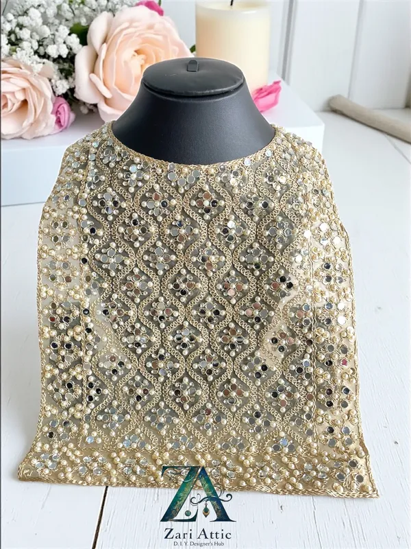Zari_Embroidered_Mirror_Neckline