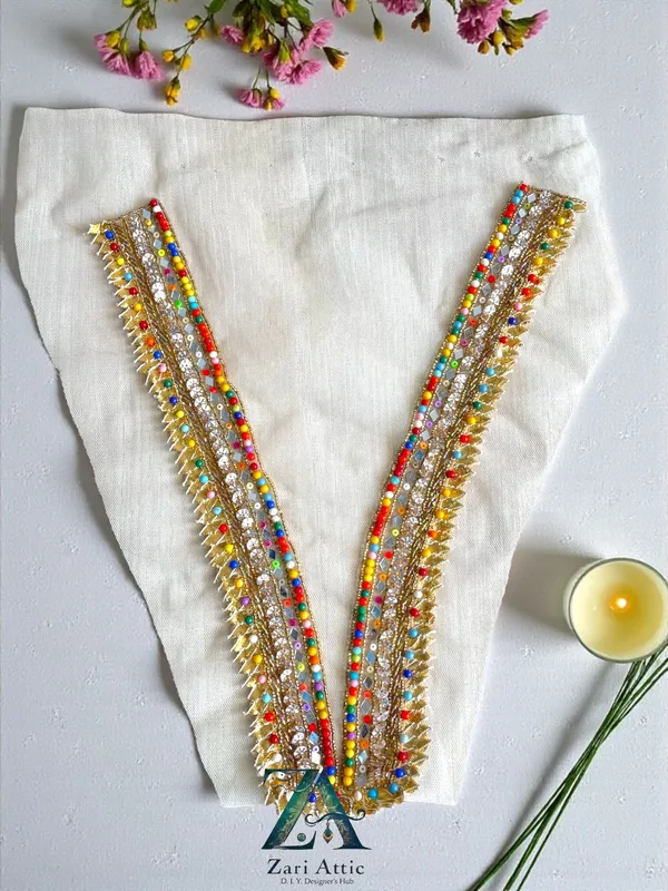 Cut-Dana_Mirror_Neckline_Patch-Gold-Multicolour