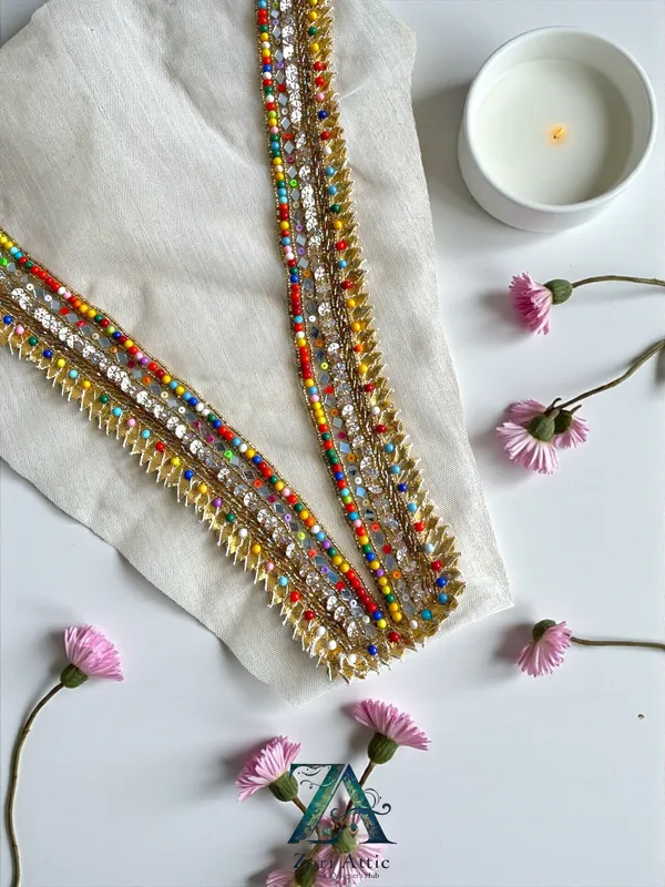 Cut-Dana_Mirror_Neckline_Patch-Gold-Multicolour
