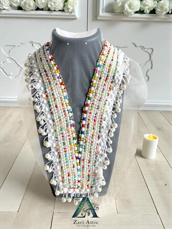 Cut-Dana_Mirror_Neckline_Patch-White-Blue