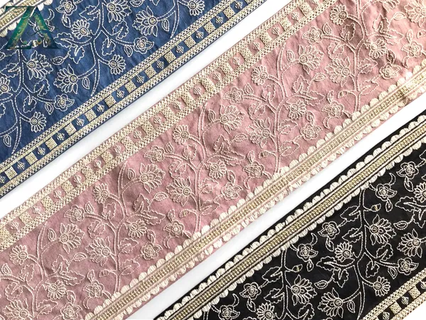 Black_Premium_Elegant_Design_Embroidered_Fabric_Lace_(6_Inch)