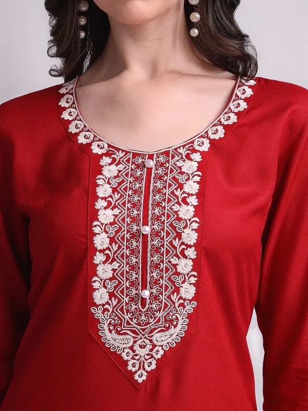 Red_Colour_Embroidered_Viscose_Rayon_Straight_Kurta_For_Women