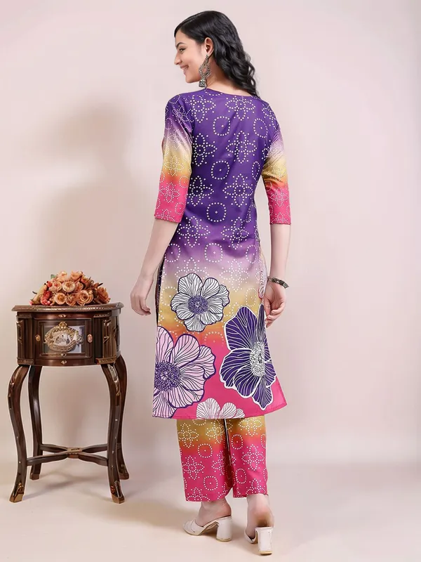 Women_Multicoloured_Bandhani_&_Floral_Printed_Straight_Kurta_with_Trousers
