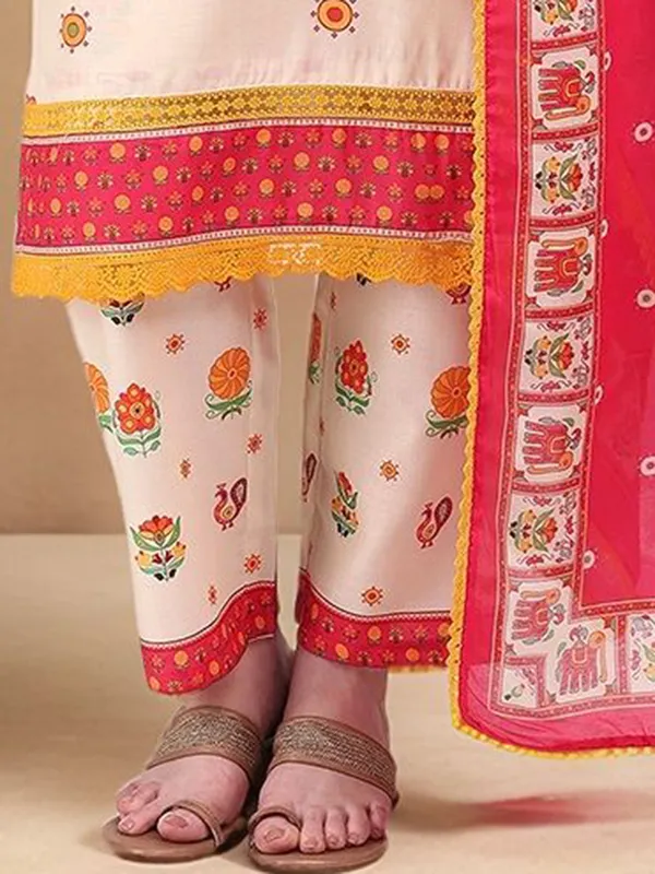Cream_Floral_Printed_Cotton_Blend_Straight_Kurta_With_Printed_Cotton_Blend_Trouser_And_Printed_Dupatta_For_Women