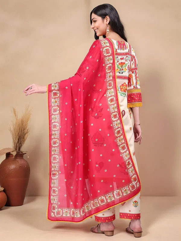 Cream_Floral_Printed_Cotton_Blend_Straight_Kurta_With_Printed_Cotton_Blend_Trouser_And_Printed_Dupatta_For_Women