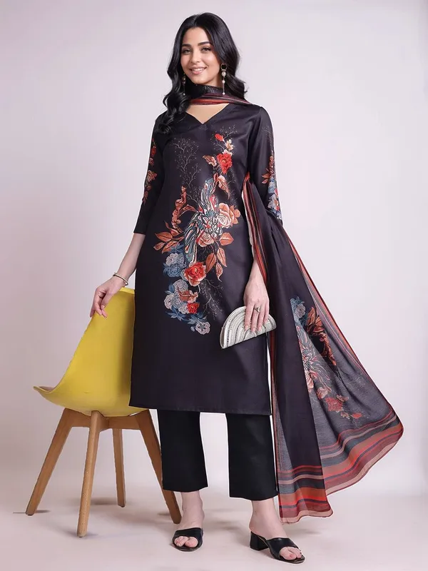 Black_Floral_Printed_Cotton_Blend_Straight_Kurta_With_Solid_Cotton_Blend_Trouser_And_Printed_Dupatta_For_Women