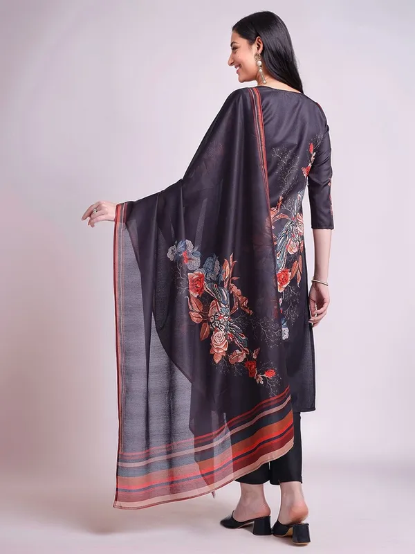 Black_Floral_Printed_Cotton_Blend_Straight_Kurta_With_Solid_Cotton_Blend_Trouser_And_Printed_Dupatta_For_Women