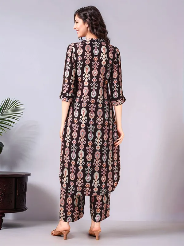 Women_Black_Poly_Cotton_Digital_Printed_Straight_kurta_&_Printed_Trousers